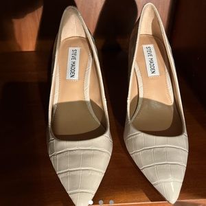 NWOT Steve Madden Crocodile Pointy Toe Slip-on Heels